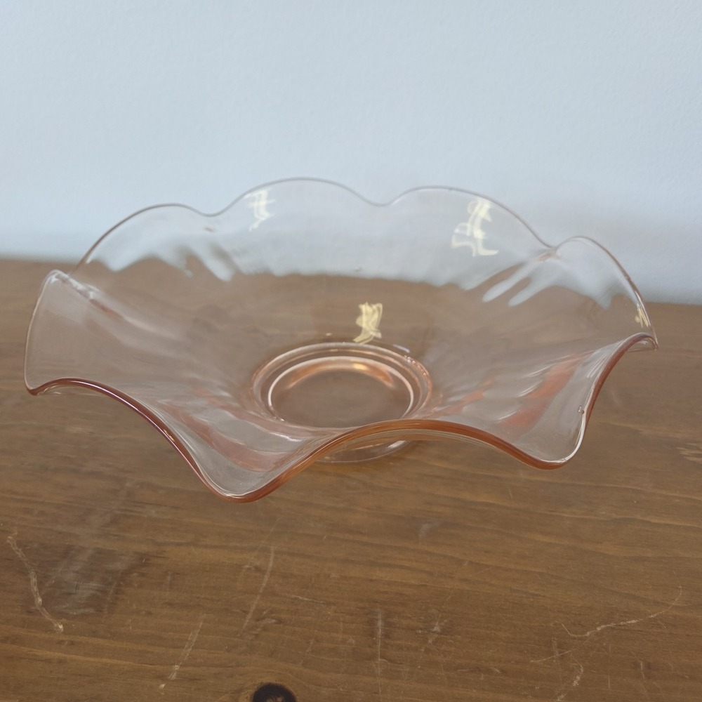 Pink Depression Glass Ruffle Rim Large Bowl 4378B - Picture 2 of 6